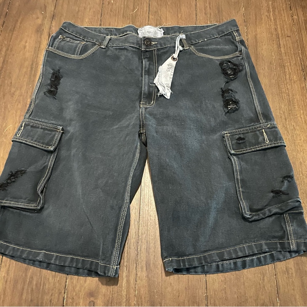 FUSAI Mens shorts - NWOT Size 42